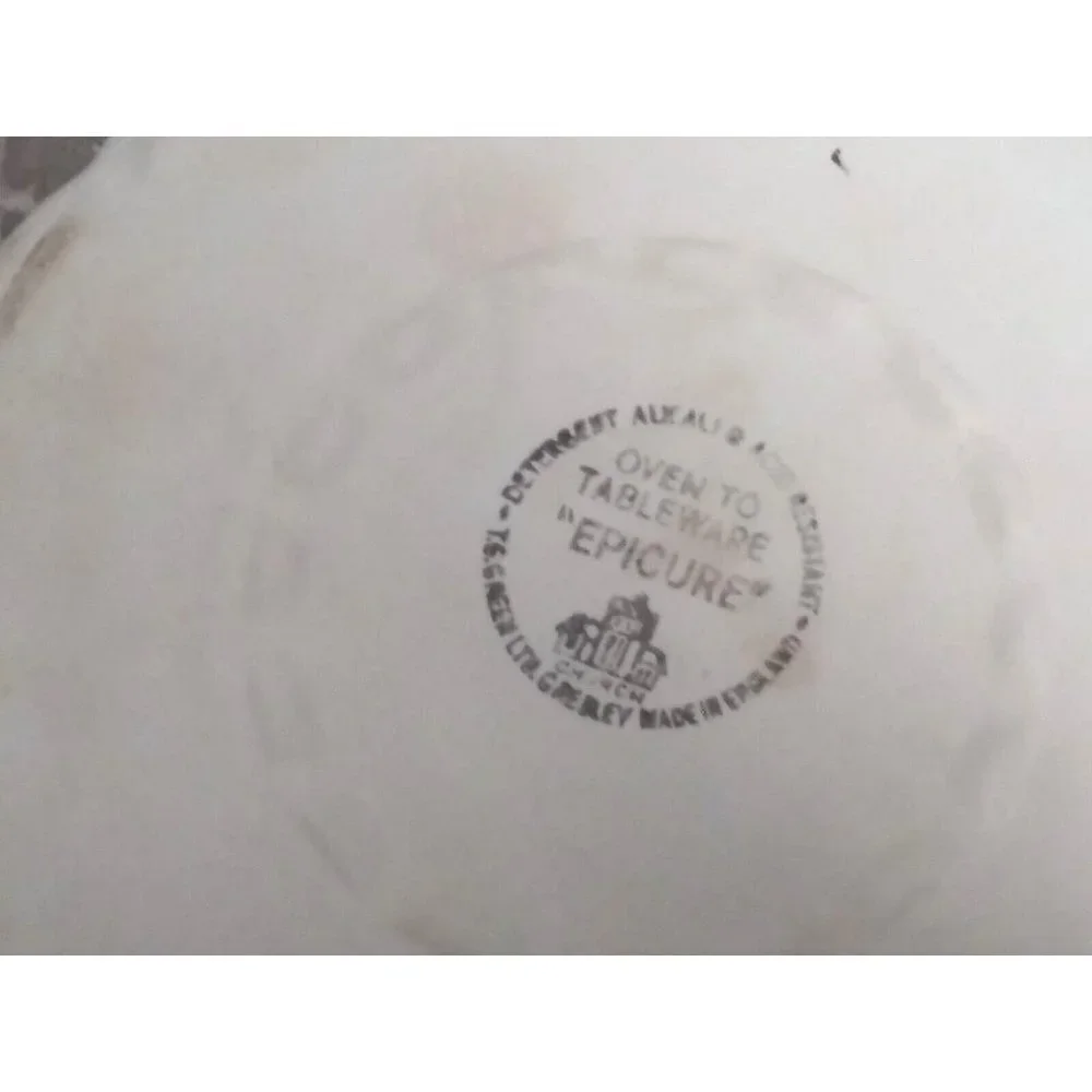 Epicure England Souffle Baking Dish Ribbed White Porcelain Ceramic 8
